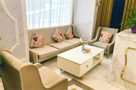 通辽乌宇新医疗美容门...